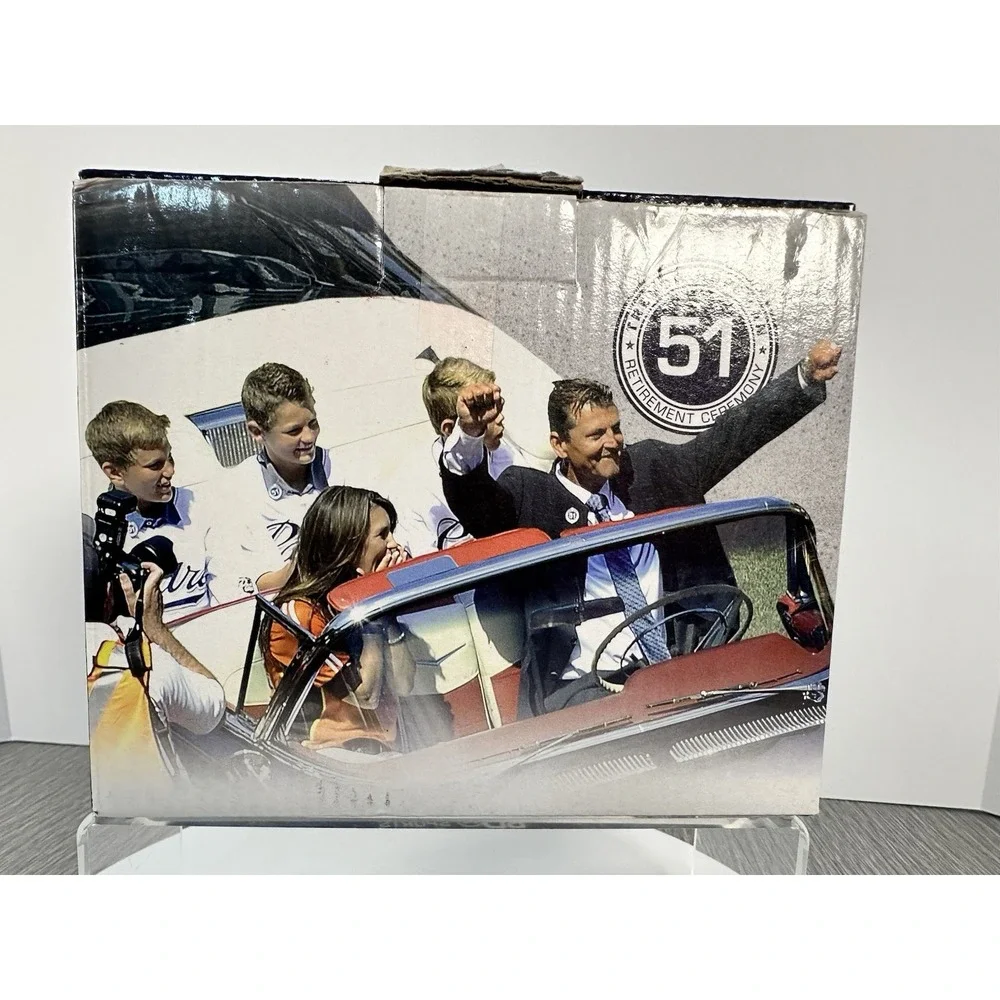 Trevor Hoffman San Diego Padres MLB 2018 SGA Bobblehead NIB #51 Retirement W/tic